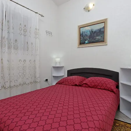 Secluded House With A Parking Space Dolenja Vas, Istria - Sredisnja Istra - 24528 *