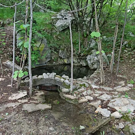 別荘 Secluded House With A Parking Space Dolenja Vas, Istria - Sredisnja Istra - 24528 *